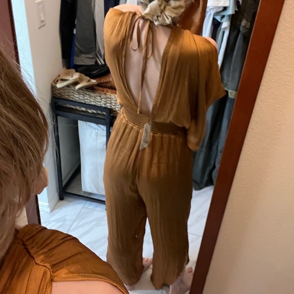 VICI - jumpsuit, sleeve cut out and open back - rust color - Picture 3 of 4